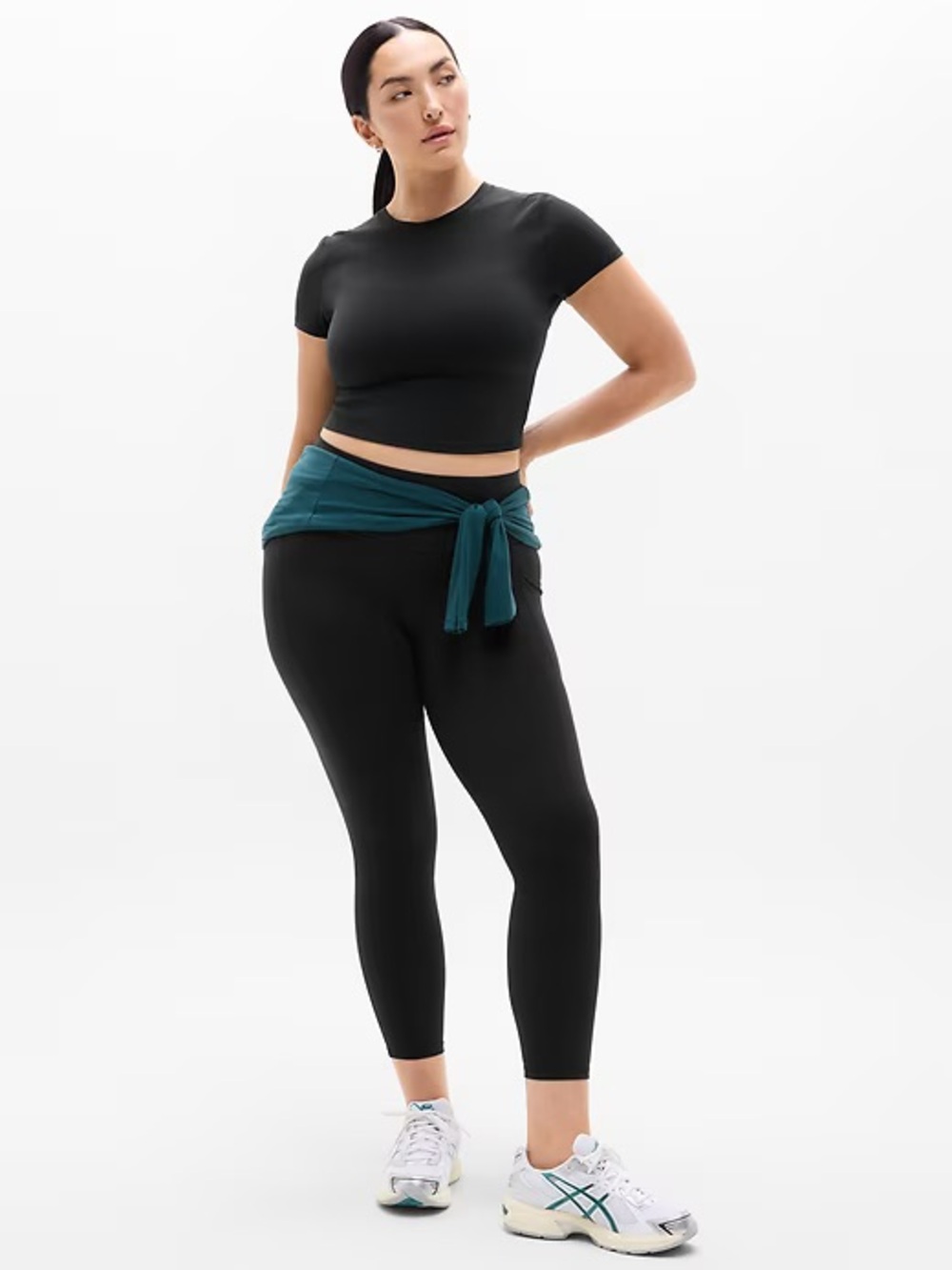 Athleta Salutation Pocket Tight Black